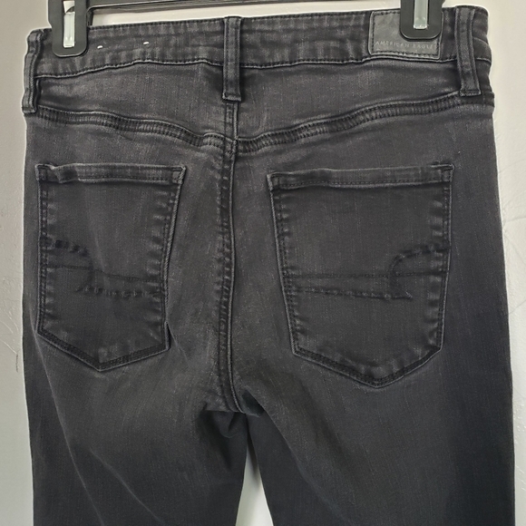 American Eagle Hi-Rise Jegging Next Level Stretch 6 Short Black Jeans Denim - Picture 4 of 7
